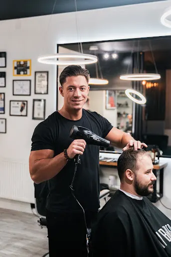 Royal Barber Maksymilian Bączyński